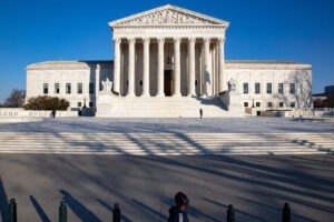 Minimalism Mingling with Maximalism: The Supreme Court on Social Media Regulation